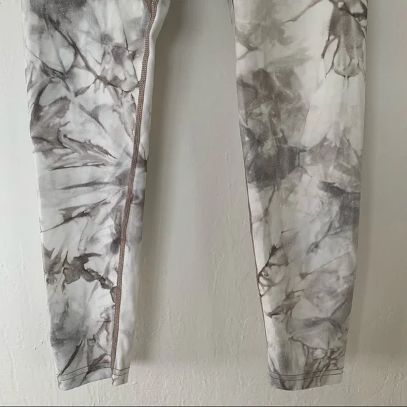 Balance Athletica Aura Collection OG Leggings - Picture 8 of 13